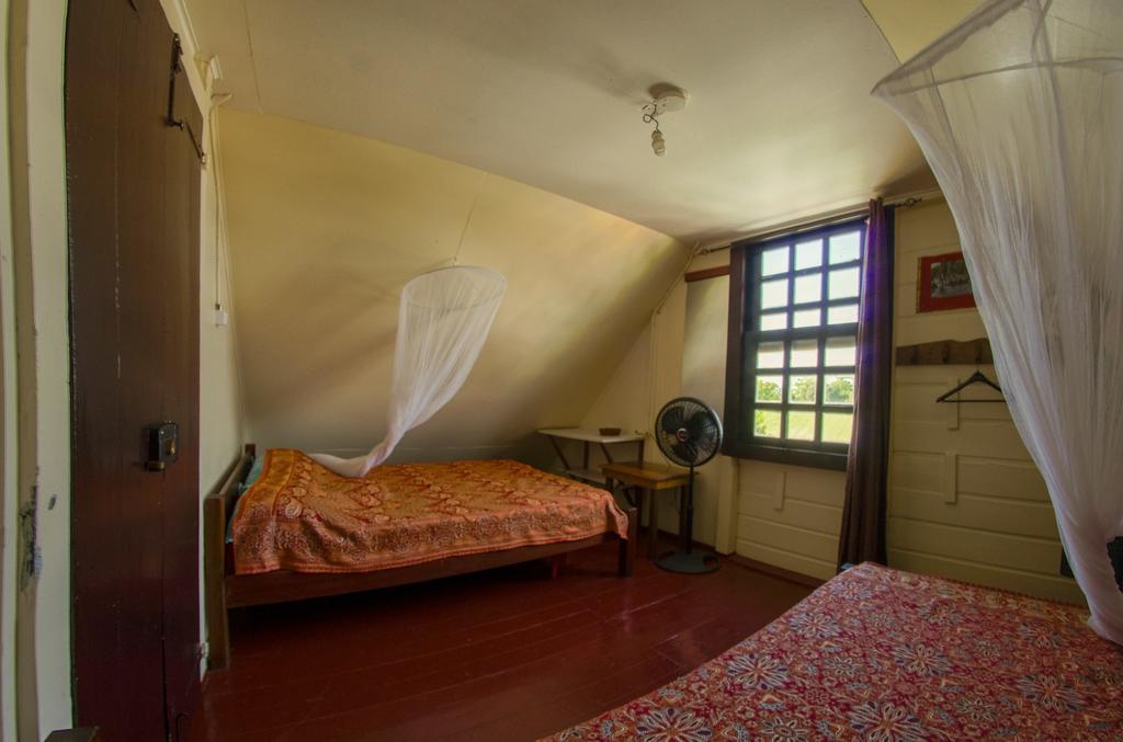 Guesthouse Un Pied-A-Terre Paramaribo Esterno foto